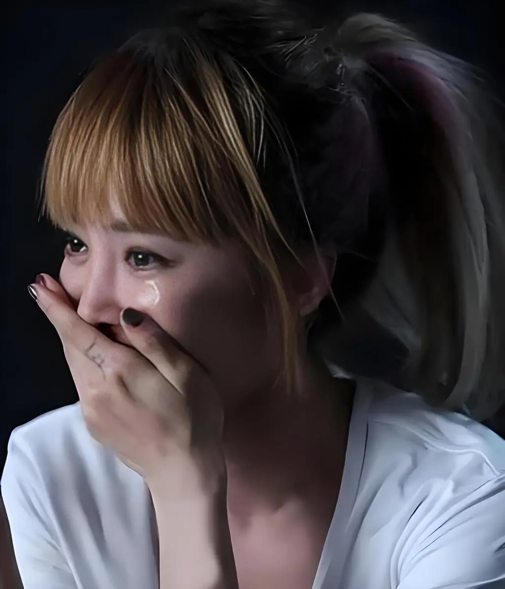 日本经典电影《黑色的皮肤上哭泣的女人》全集高清免费在线观看-无广告完整版电影黑色的皮肤上哭泣的女人HD中字高清播放-星空影院在线观看