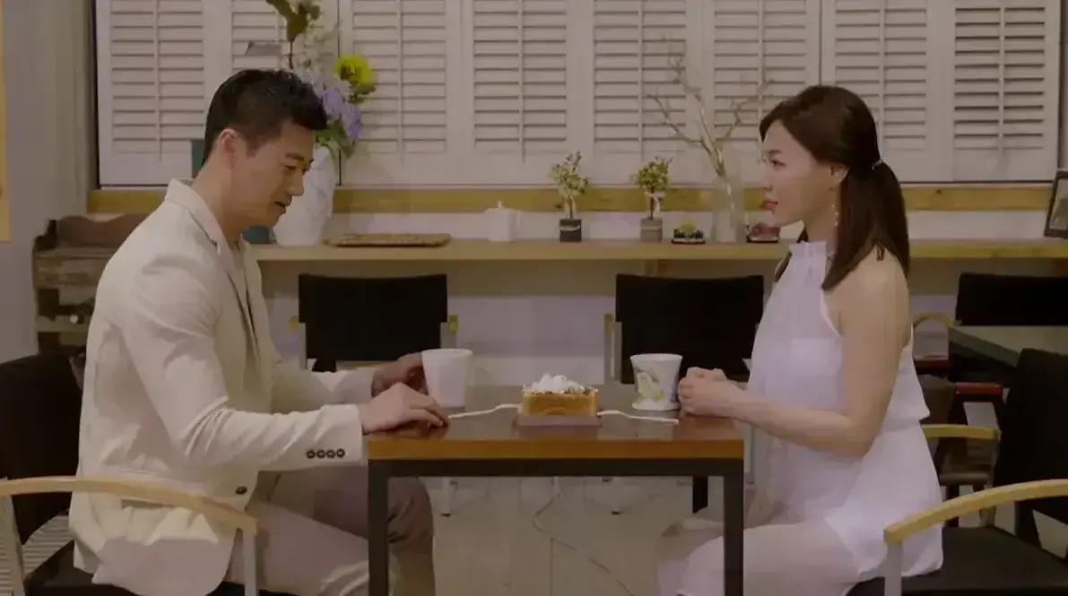 《邻居家妻子》韩国电影未删减1080P韩语中字-我邻居的老婆高清观看-内邻居的妻子完整版百度网盘夸克迅雷下载-邻居家妻子解析乏味婚姻中的情感越界