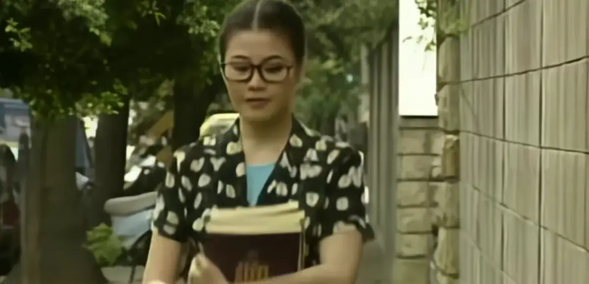 《师生畸恋》未删减版高清在线观看-洪晓芸主演师生禁忌之恋全集-中文官方字幕纯净无广告免费播放