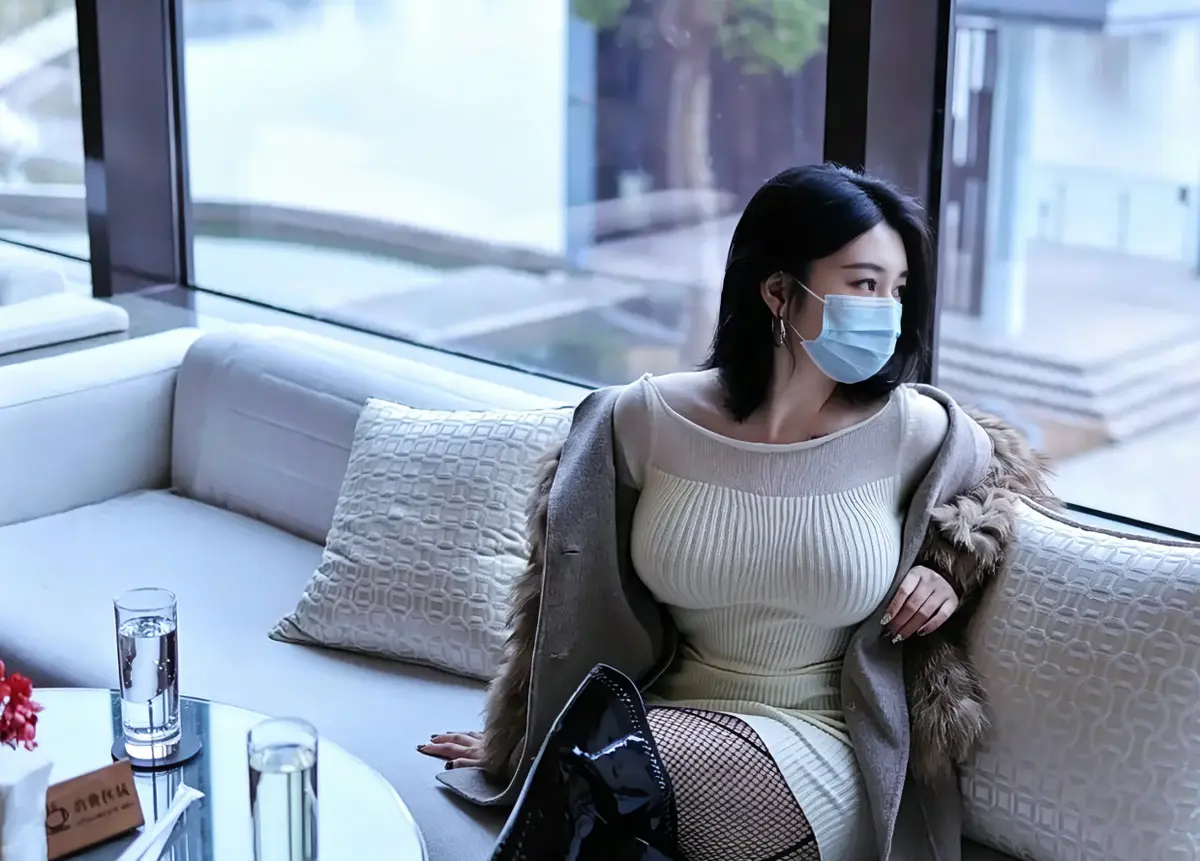《温柔的小姨》<br />
《教母eily》相关资源图片