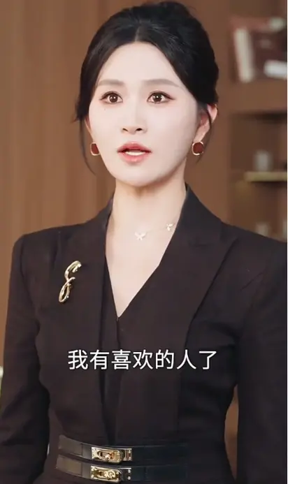 《高手回归，给美女总裁当弟弟》全剧集高清免费看—高手回归给美女总裁当弟弟短剧1080P完整版—无广告在线观看支持手机电脑多设备